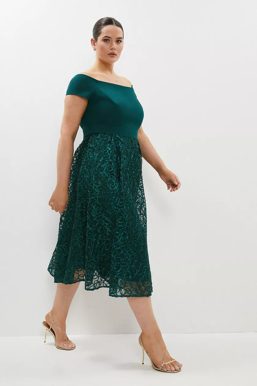 Embroidered Midi Dress Green Fashionable High-Neck Midi Dress