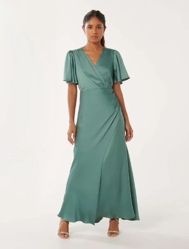 Chelsea Petite Flutter Sleeve Satin Maxi Dress Fashionable High-Waist Maxi Dress