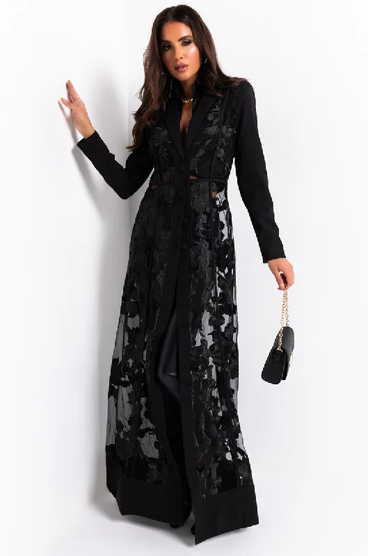 SHOWOUT LONG SLEEVE LACE MAXI DRESS BLACK Cozy Open-Back Maxi Dress