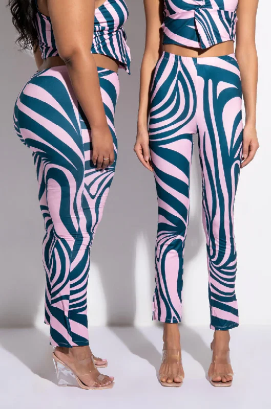 JENNIE STRAIGHT LEG LEGGING WITH SIDE SLIT Fashionable High-Rise Workout Leggings