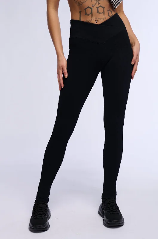 PAXTON RIBBED CROSS FRONT LEGGING IN BLACK Comfortable Full-Body Compression Leggings
