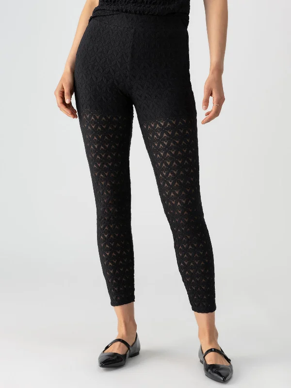 Pucker Up Lace Runway Standard Rise Legging Black Fashionable Seamless Leggings
