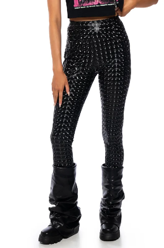 RIO CHECKER PRINT HIGH RISE LEGGING WITH 4 WAY STRETCH Fashionable Moisture-Wicking Leggings