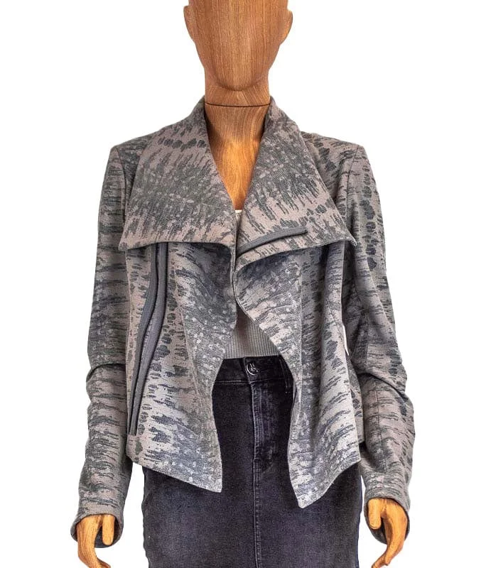 Shawl Collar Jacket Tiered Jacket Buttoned Jacket Zippered Jacket