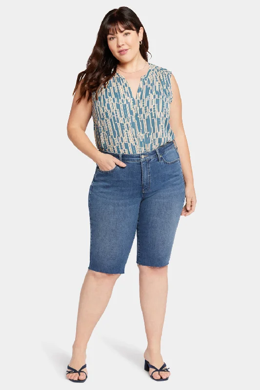 Bike Capri Jeans In Plus Size - Awakening Comfortable Ankle Jeans