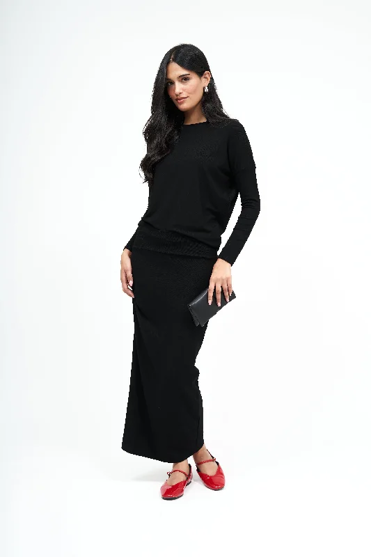 New Maxi Pencil Skirt: Black velvet skirt luxury