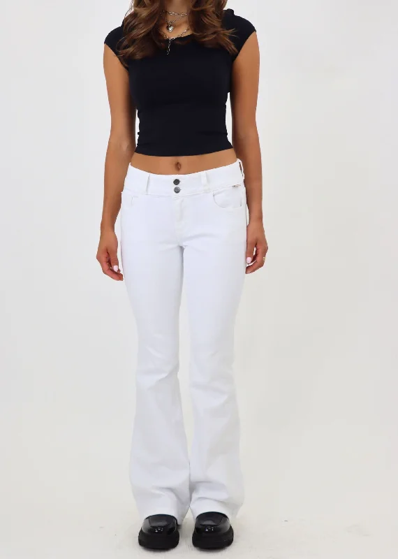 Just A Girl Flare Jeans ★ White Trendy Classic Fit Jeans