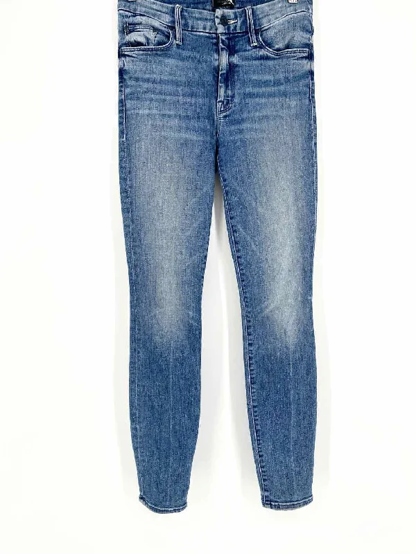 Mother Women's Blue Denim Skinny Cotton Blend Size 25 Jeans Fashionable Vintage Wash Jeans