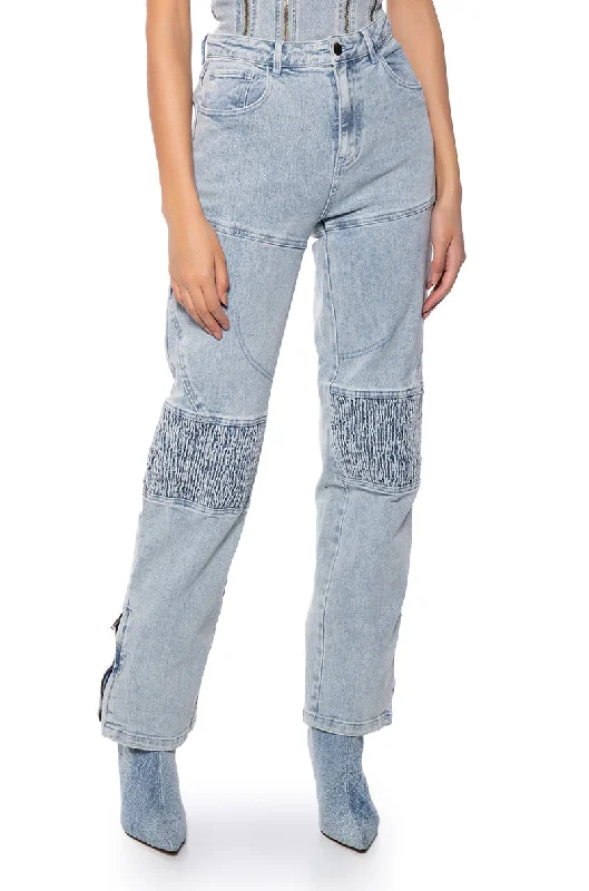 RYAN RELAXED FIT JEANS Elegant Tapered Leg Denim
