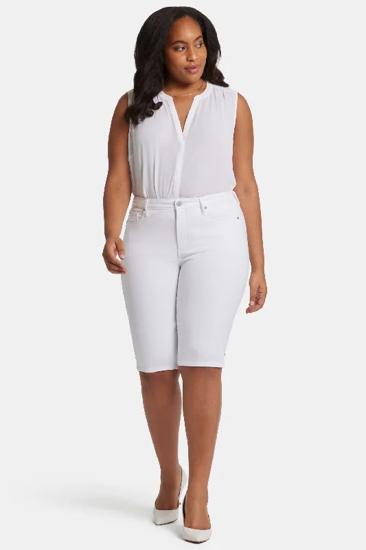 Sophie Bike Capri Jeans In Plus Size - Optic White Trendy Classic Fit Jeans