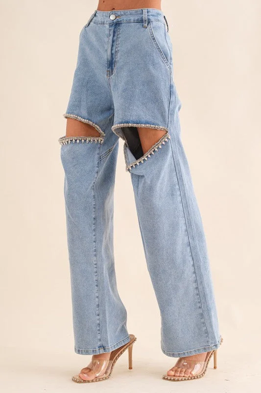 Washed Denim Cut Front Rhinestone Jeans Fashionable Slim Fit Jeans