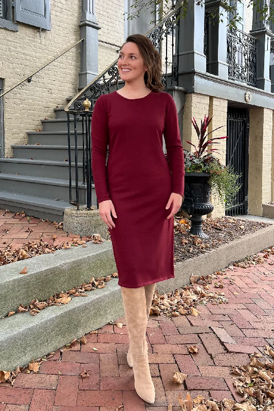 THE QUINN EVERYDAY SCOOP NECK SWEATER DRESS IN BURGUNDY Sequined Glittery Shiny